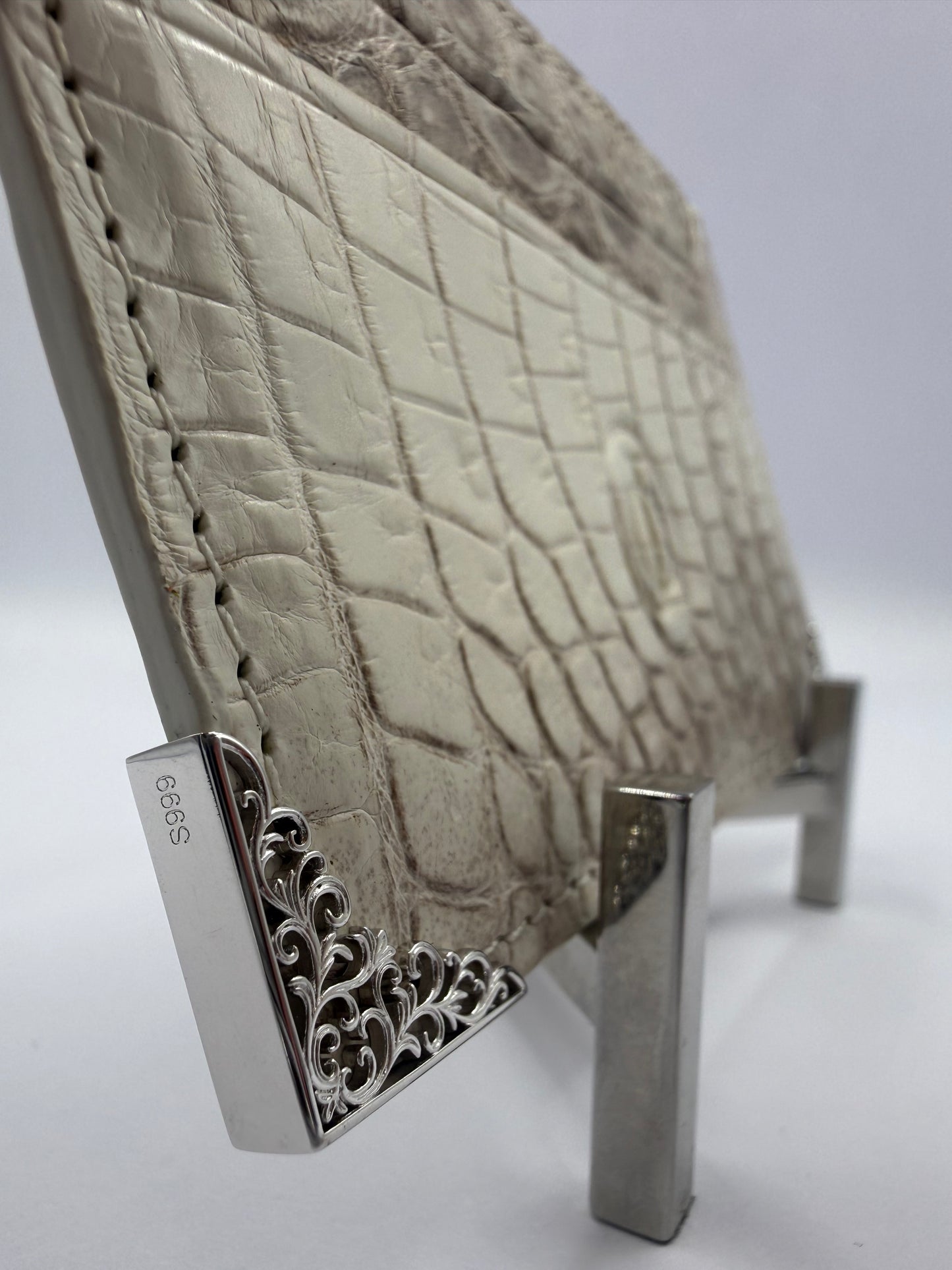 Himalaya Cardholder